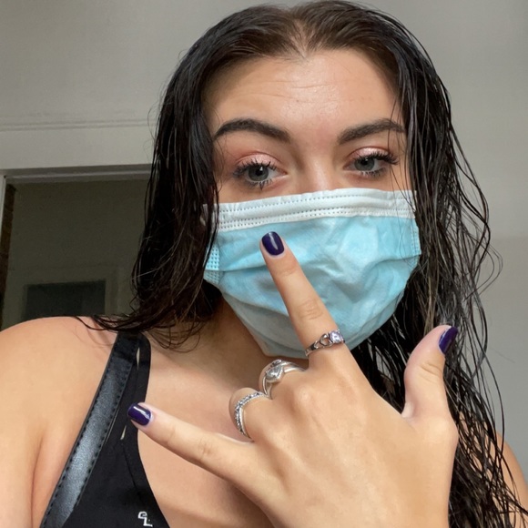 Meet your Posher, Jess - Picture 1 of 1